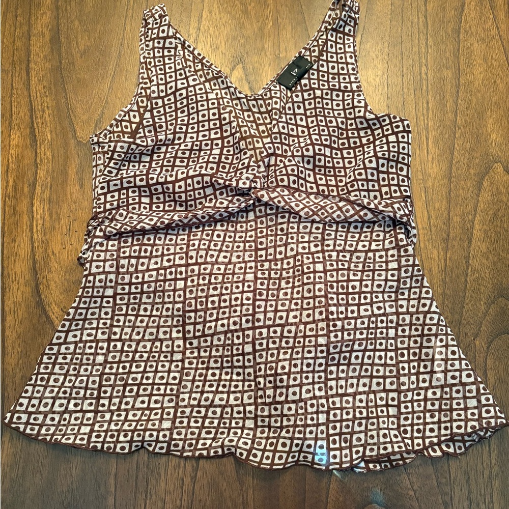 Women's Geometric Brown and White Top